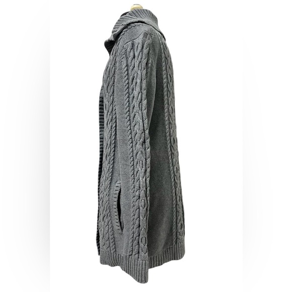 L.L. Bean Gray Chunky Cable Knit Button Up Cardigan Sweater Size S - Picture 3 of 13